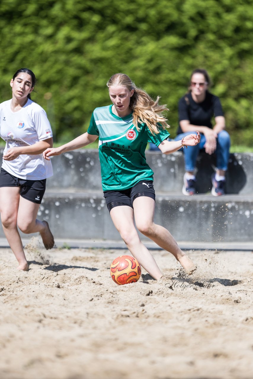 Bild 112 - wBJ/wCJ Beachsoccer Cup